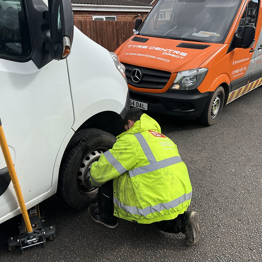 What's included in our mobile tyre fitting service