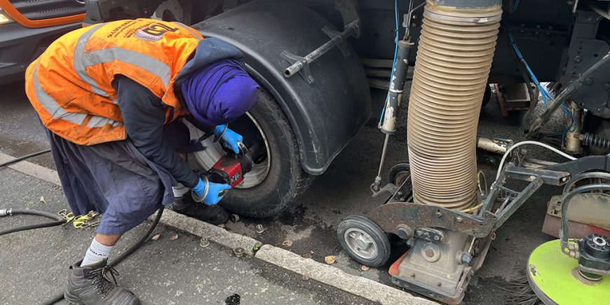 Torquing Wheel Nuts | Wheel Torque